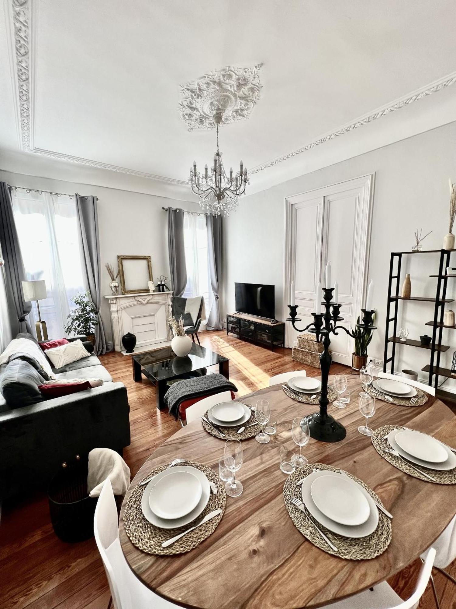 Superbe Appartement De 105 M2, Hyper Centre Avec Terrasse, Parking, A 5 Min De La Mer Nizza Exterior foto